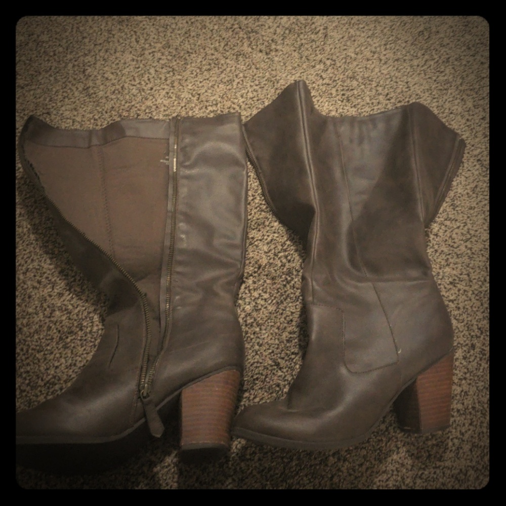 Brown boots